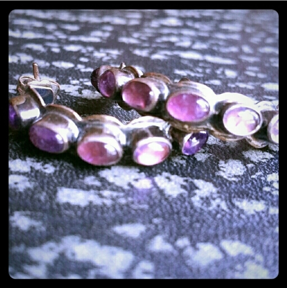 Vintage 90s Amethyst Inlay Half Hoop Earrings - Picture 4 of 4